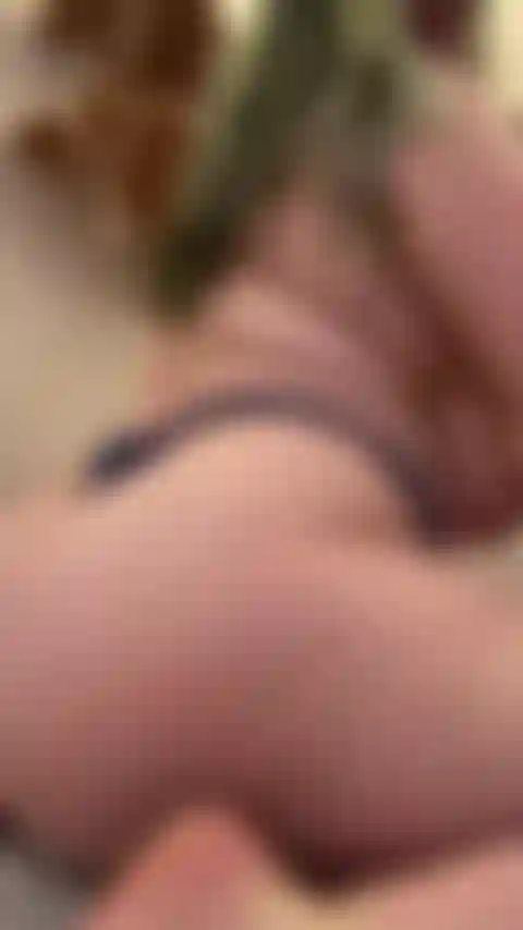 Perizoma blu twerk 1 minuto.