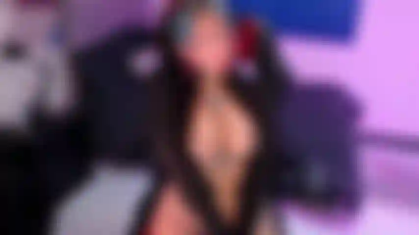 Fottimi come vuoi, sono tua in qualunque modo tu voglia fottermi.