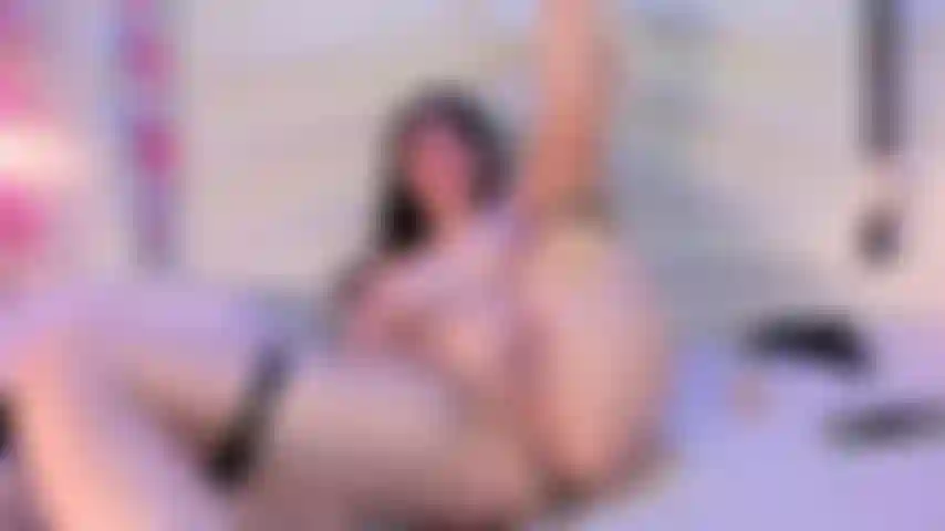 My pussy is dripping and light