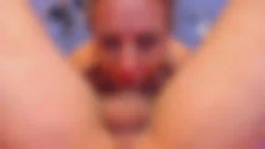 Scopata in faccia molto dura e sbavosa.
