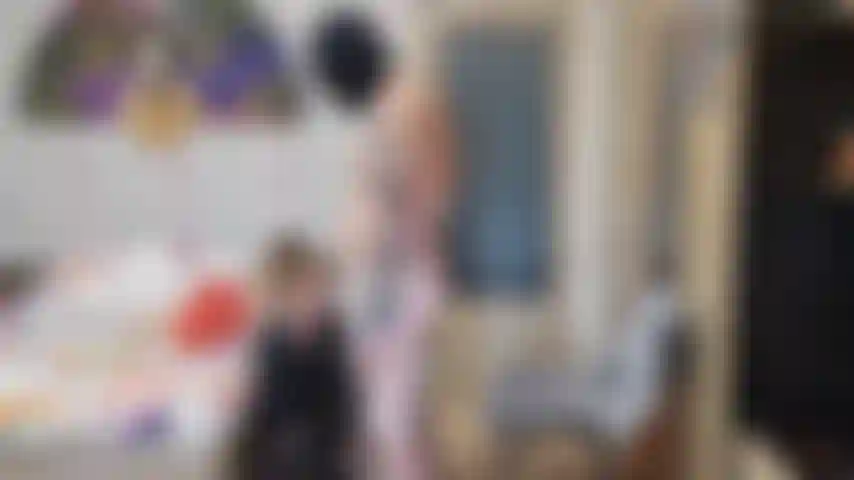 Bondage femdom calcio ai coglioni frustata morso pompino sedersi in grembo.