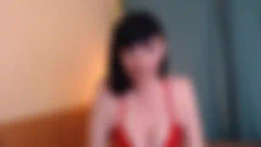 Una vergine con il cazzo rotto eiaculata prematuramente.