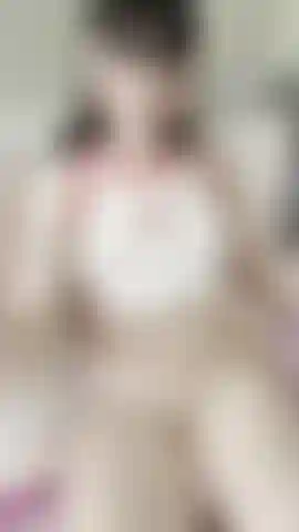 enjoy this short clip of me revealing myself to you <3