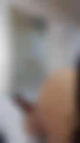 Che succhia lo specchio.