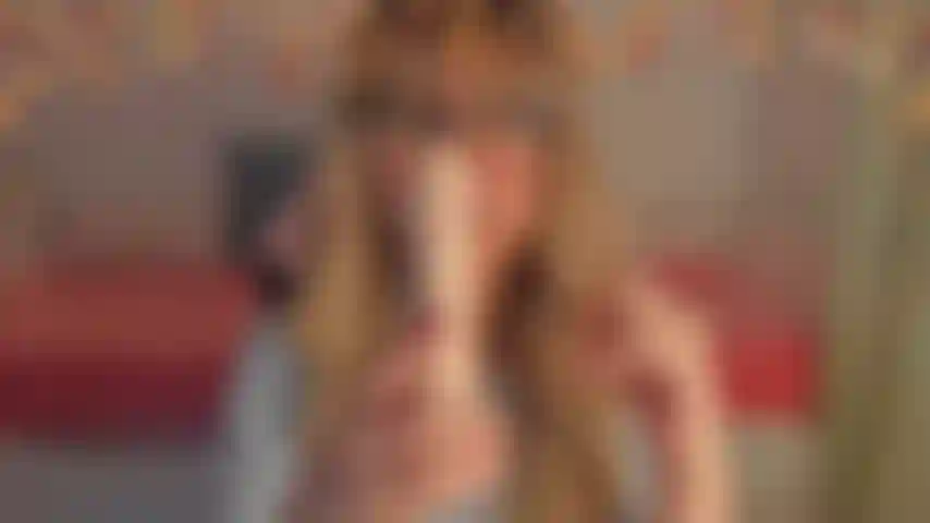 JOI ANAL EN DOUCEUR - Je te guide sur comment te toucher une main sur ta queue, l autre qui glisse lentement vers ton anus Tu as deja quelque chose dans tes fesses? Parfait suis mon decompte pour tout me donner