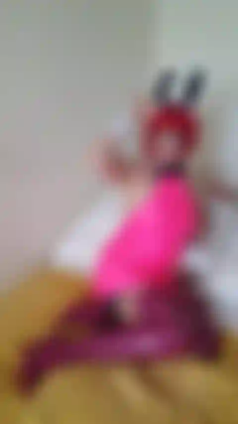 Troia coniglietta di pasqua! Squirta doppia penetrazione e dai al coniglio la tua crema!