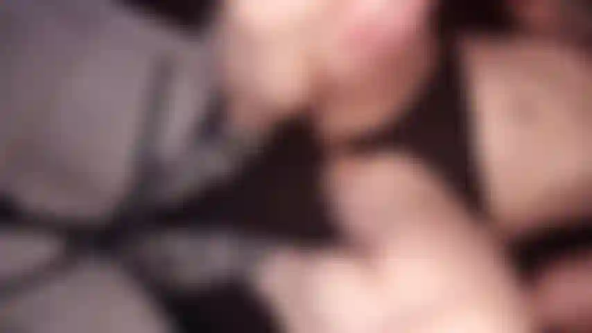 Contenuto integrale non modificato con dita, scopata e una massiccia sborrata su tutta la sua figa stretta, integrale 8 minuti non modificati.