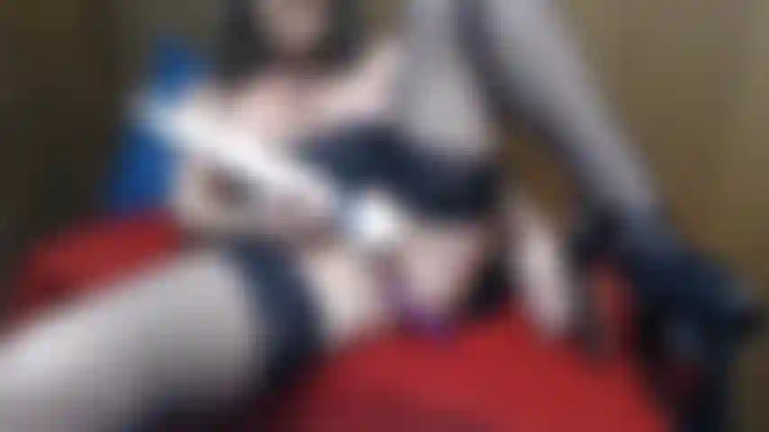 4 Slomo squirt dito.