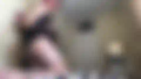 Frustandomi, scopando anale e nella figa con un dildo nel colletto e nel guinzaglio ti chiamo papà.