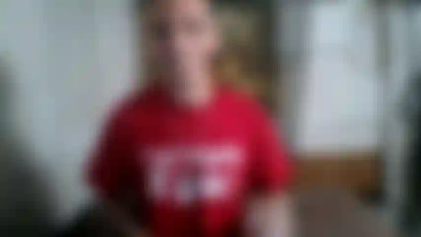 Mostrano i piedi pvt.