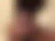 Guardami mentre mi diverto sotto la doccia.