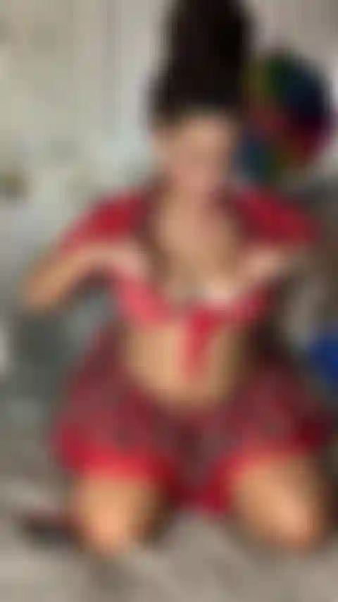 Gioco di ruolo. Vieni ad aiutarmi professore, ho bisogno di aiuto con il mio compito.