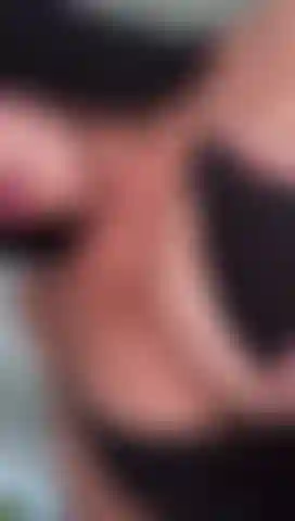 Quanto è carina la mia piccola figa🥰.