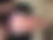 Questo è ciò che mi piacerebbe che tu mi facessi... Guardami mentre gioco, stringo e succhio le mie enormi tette, poi mi scopo con il mio vibratore e poi lo cavalco finché non sborro.