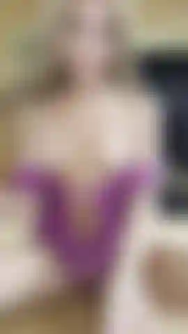 New toy alert! This purple fuck machine is absolutely incredible...  The way it thrusts deep and hits all the right spots had me dripping and seeing stars  Watch every creamy detail in crystal clear close-up - you can practically feel how good this 8-inch beauty feels inside me. This might be my new obsession... Full 7-minute experience