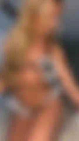 POV im your horny little wife dressed in a maid costume baking you cupcakes, i strip out of this & get nice and messy for you baby, how about when I put this icing on your cock and suck it all off doesn't it feel so good daddy? i know you love the sound of my wet pussy [7 mins]