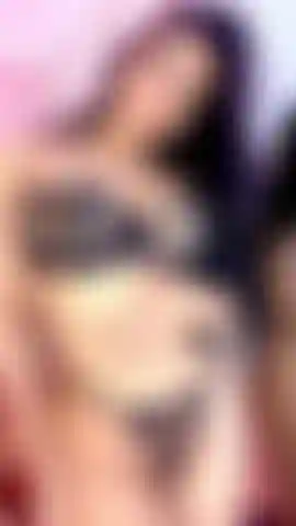 Benvenuta nella mia stanza.