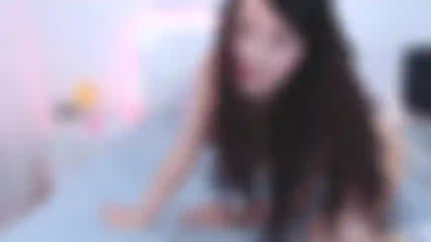 Nuda che fa twerk hot.