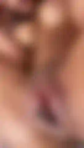 Orgasmo cremoso di figa calda.