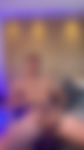 Grandi getti di sperma.