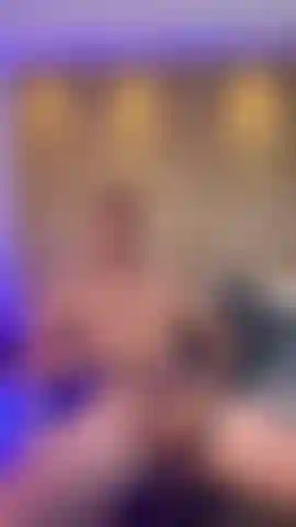 Grandi getti di sperma.