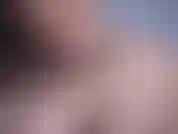 Gioca con i miei grandi capezzoli, amo il tuo cazzo, lo aspetto.