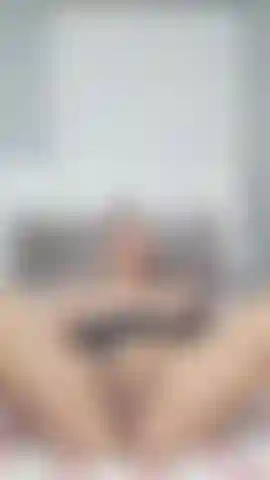 Guarda la mia deliziosa figa.