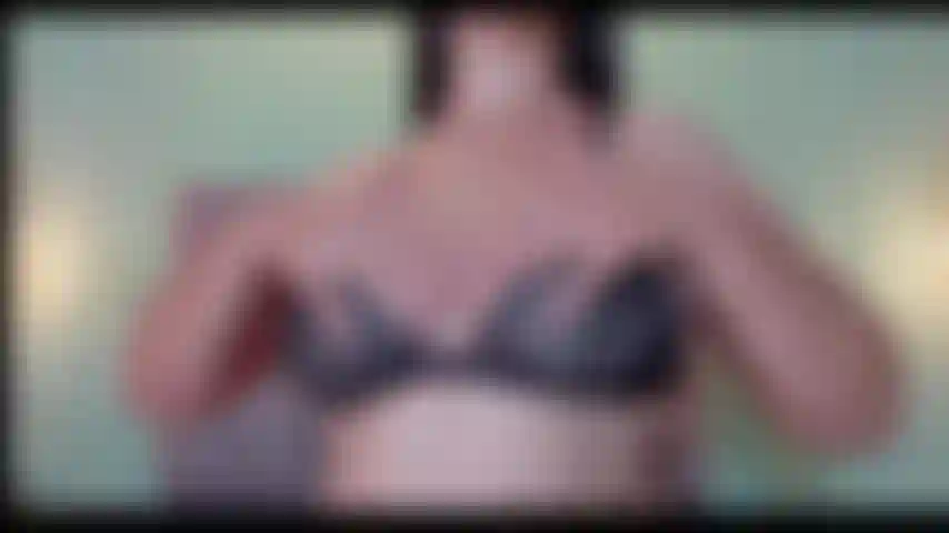 Bellissime tette con olio.