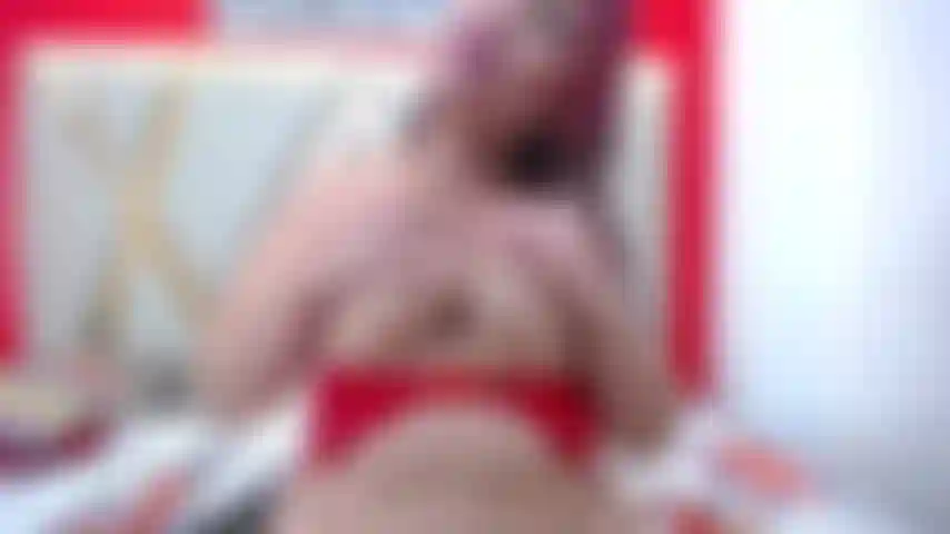 Succhio il tuo grosso cazzo.