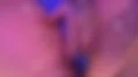 Il mio plug anale mi ha fatto bagnare tantissimo!!