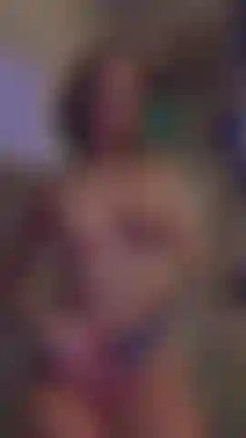 Whole body soaking wetttt in the hot  bathtub omg come watch me touch my sexy self