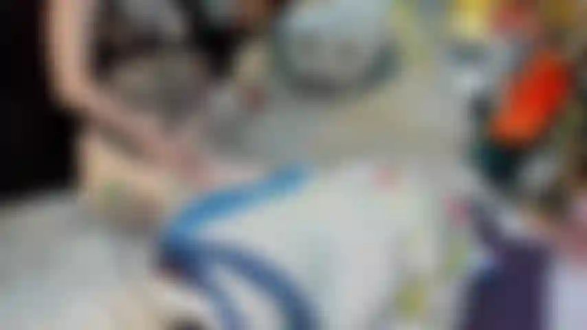 Una strega mette incinta un uomo.