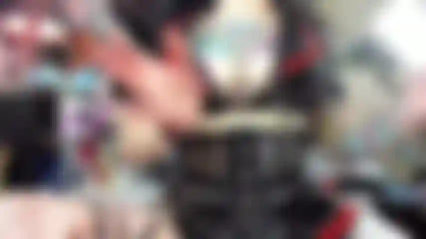 Cucking e gioco in gabbia.