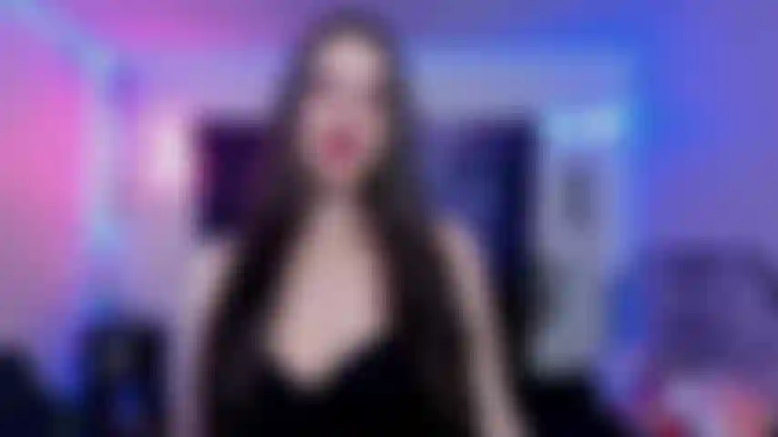 Primo appuntamento anale (strap on).