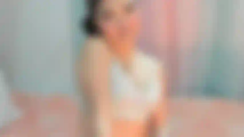 Vieni e goditi la mia tenerezza e la mia malizia.