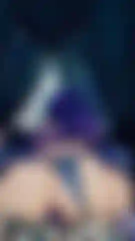 Guardami tutta tappata e che rimbalzo su questo cazzo 💦.