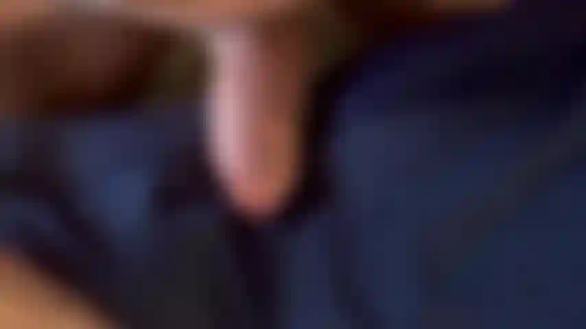 Non è necessario che le mani mi vengano sui pantaloni.