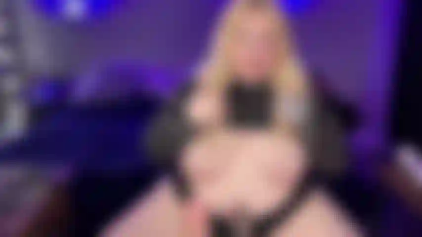 La dea che rutta a pancia in fuori.