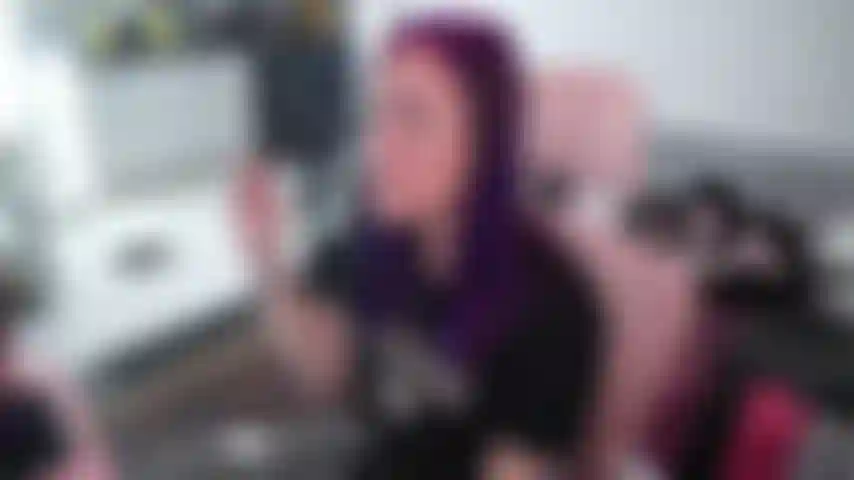 Lazy Sunday in my PJs, Smoking Fetish and Chatting