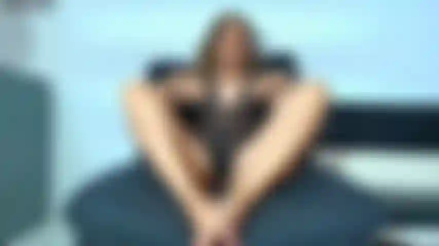 rubbing my pussy in the room