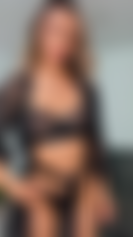 Vieni a catturare questa bionda sexy.