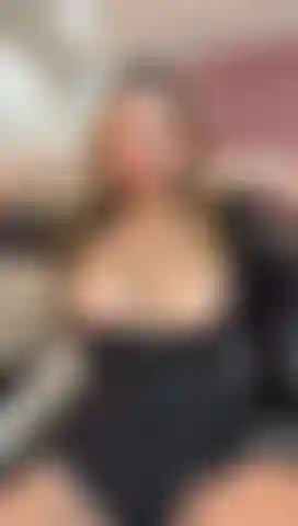 Ogni attrito è un fuoco che voglio alimentare con ogni gemito.