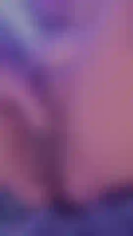 Mi scopo la missionaria e vengo, sono completamente bagnata :p.