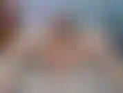 Fantasia di milf in cui imploro per il tuo giovane cazzo come una sporca puttana che parla sporca. Mi fotto la figa con un giocattolo e imploro il tuo sperma.