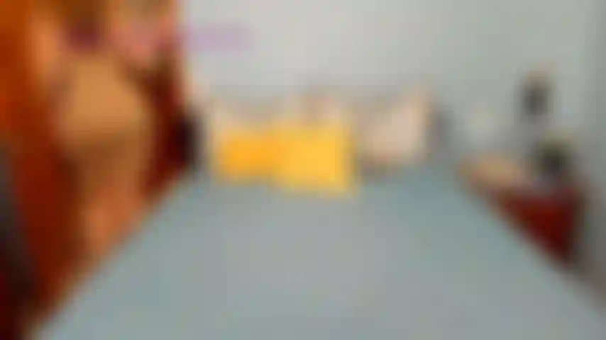 Nylonlegsbj-prende in giro con i miei collant e poi succhia un dildo per te.