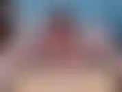 Ho registrato uno spettacolo privato di me che ho iniziato indossando un vestito sexy da segretaria a righe con calze bianche e tacchi neri. Parlo sporco con joi e mi sditalino la figa mentre ti dico di venire.