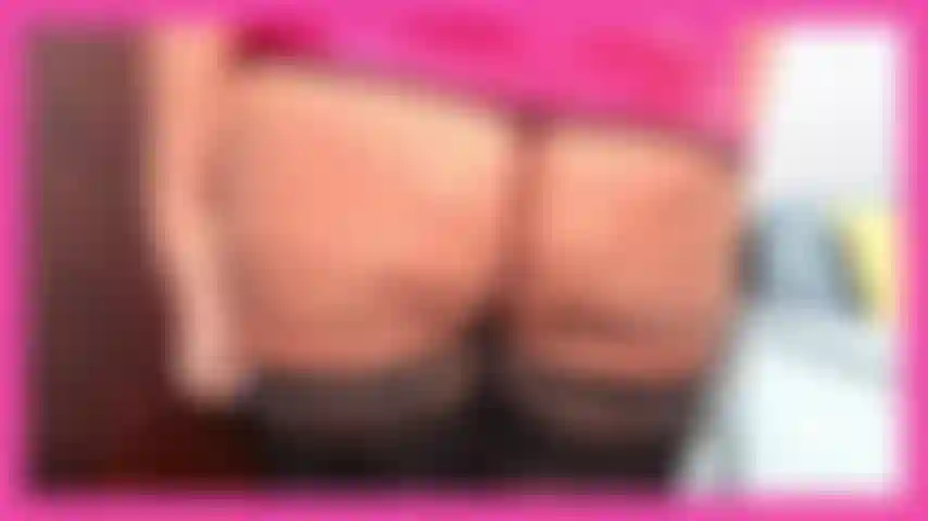 Buttflossstockingpov- guardami mentre ti metto il mio grosso culo in faccia e ti lascio masturbare per me. Calze sotto il culo, filo interdentale, cellulite, culo enorme che aspetta che tu esploda.