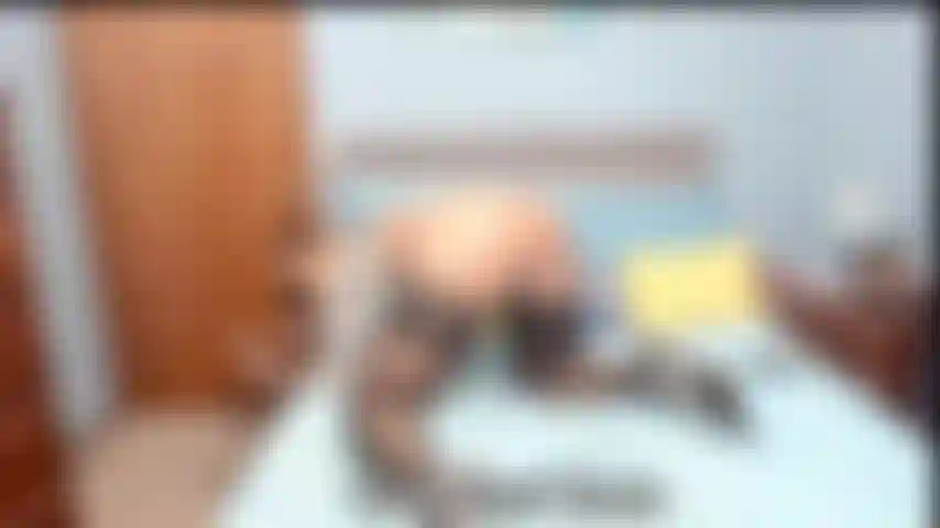 Bigassbouncerideshake-dirty_talk- cavalco un giocattolo facendo rimbalzare il mio grosso culo dando joi.