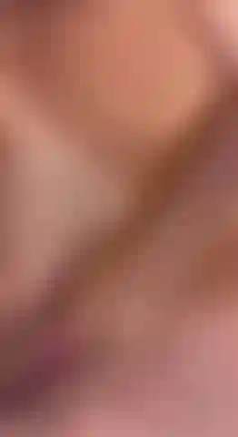 Un martellamento duro e veloce mi fa venire.