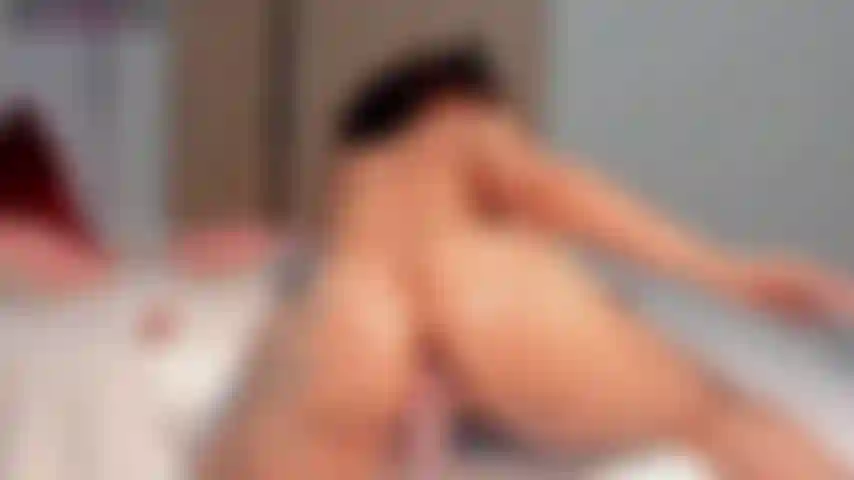 Scopami la figa con il tuo cazzo duro.